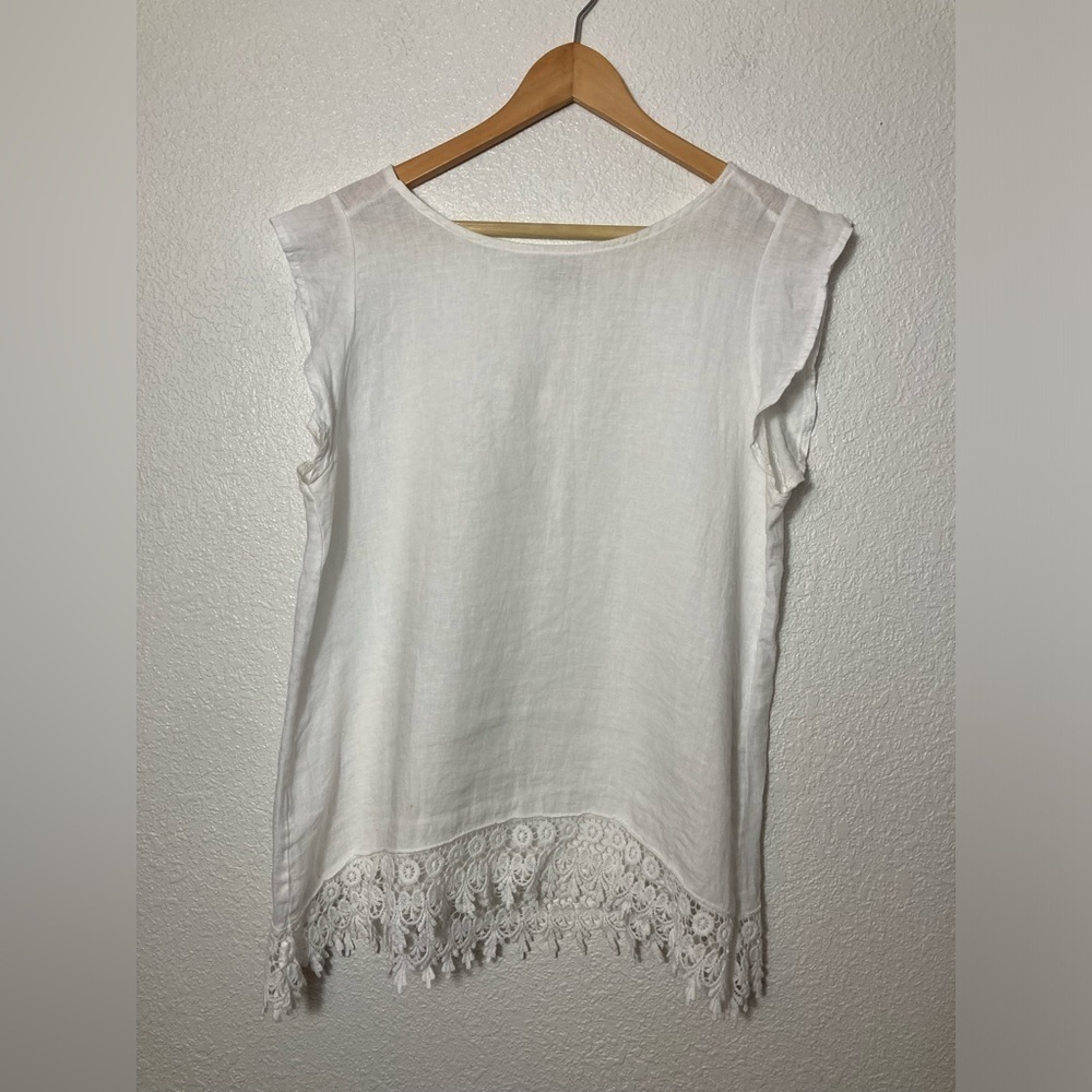 Terzo Millennio made in Italy white linen blouse Large lace trim flutter sleeve